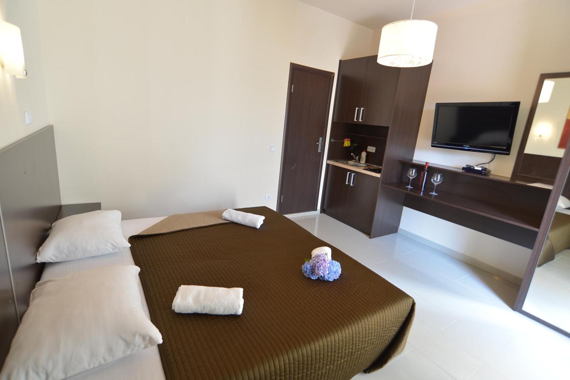 Solar Apartments Herceg Novi Buitenkant foto