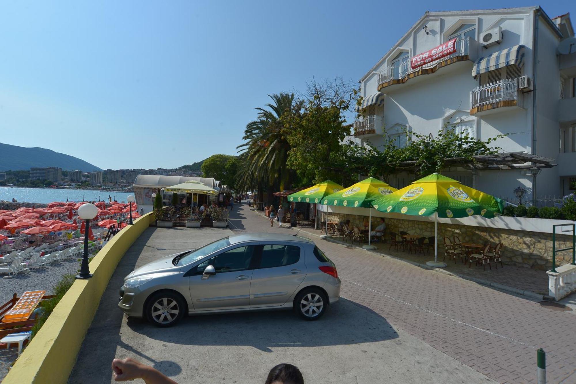 Solar Apartments Herceg Novi Buitenkant foto