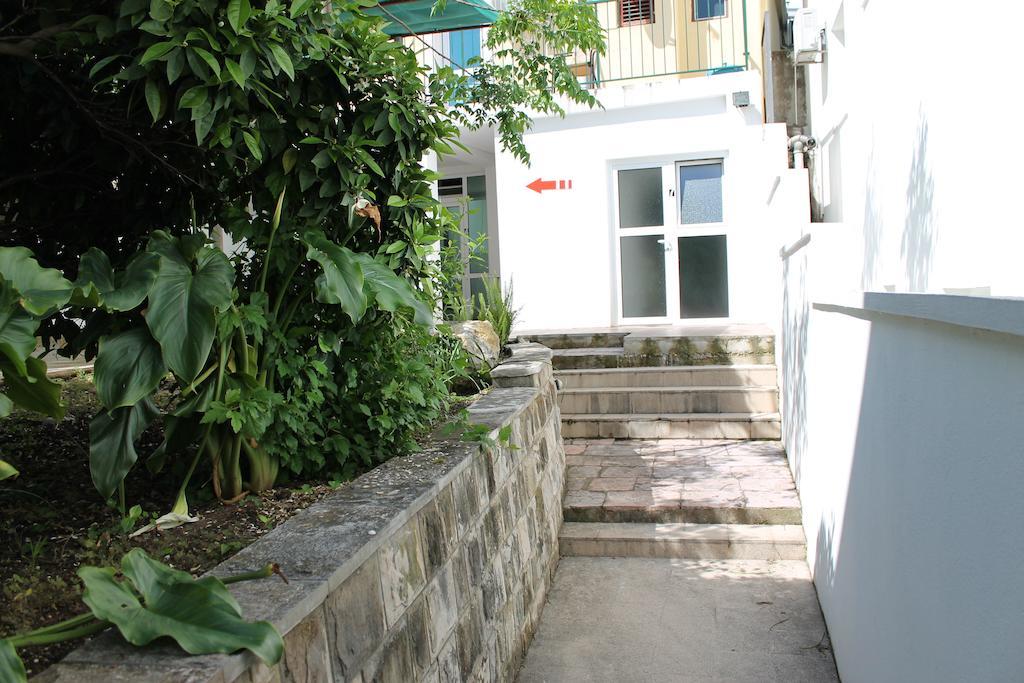 Solar Apartments Herceg Novi Buitenkant foto